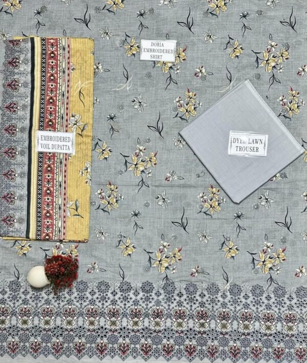 3 piece embroidered suit - Image 4
