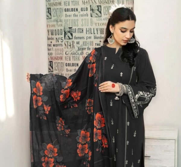 Stunning 3pcs unstiched embroidered suit