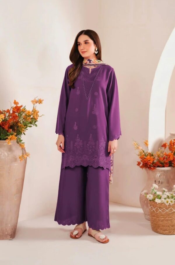 Stylish 3 pcs women s unstiched embroidered suit - Image 2